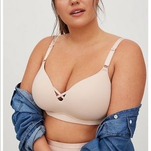44B Torrid Push-up Wire-free Bra microfiber Beige with 360° Back smoothing